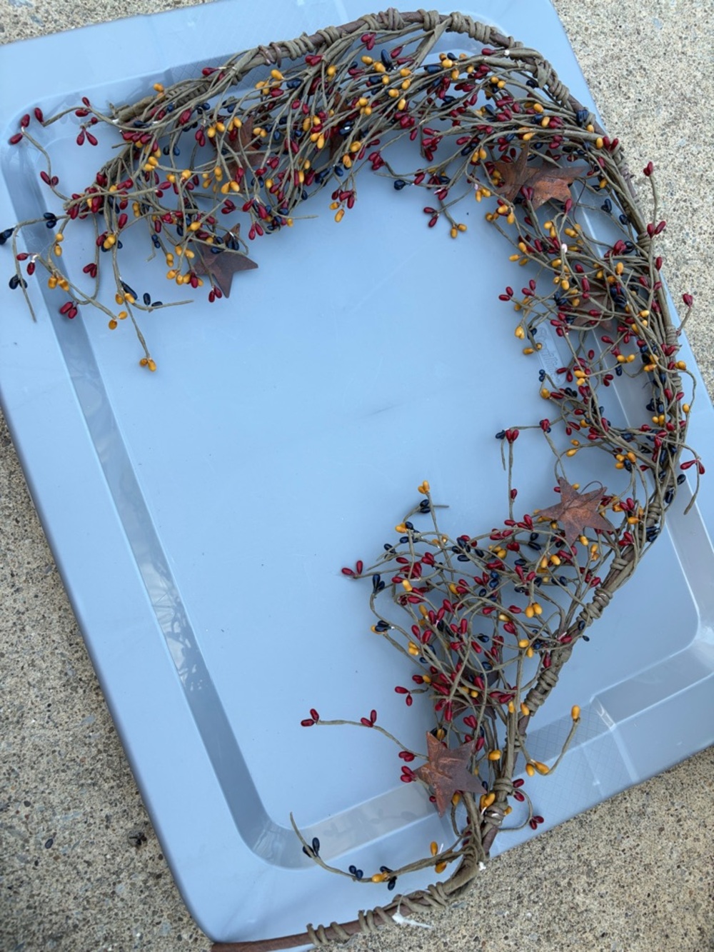 Berry garland with rustic stars 2 separate ones
